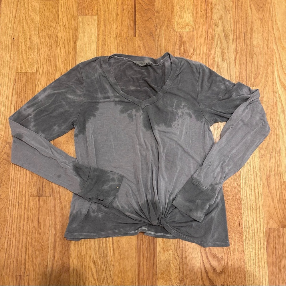 Six Fifty Super Soft Thumbhole Top w/ Faux Tie Hem Size Small